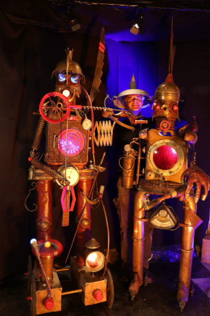 photo AUW_FB_IMG_1555431316137